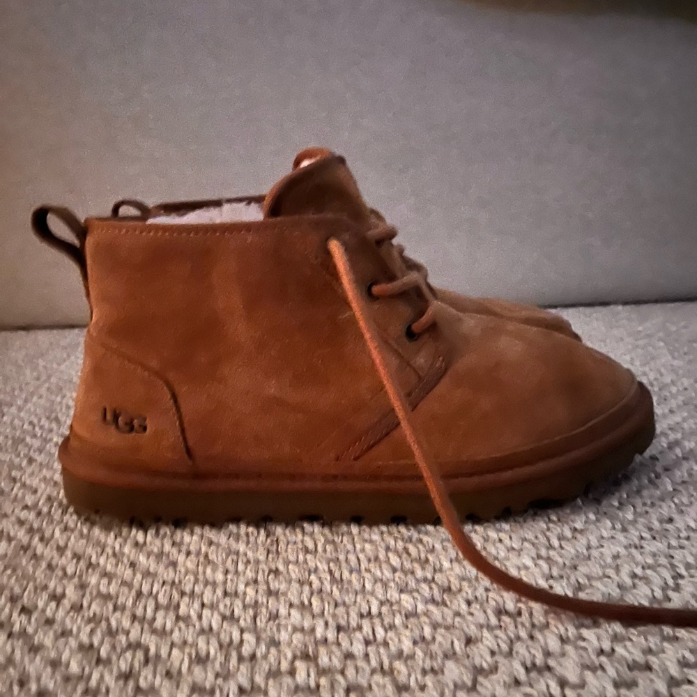 Ugg Neumel size 9 mens boots